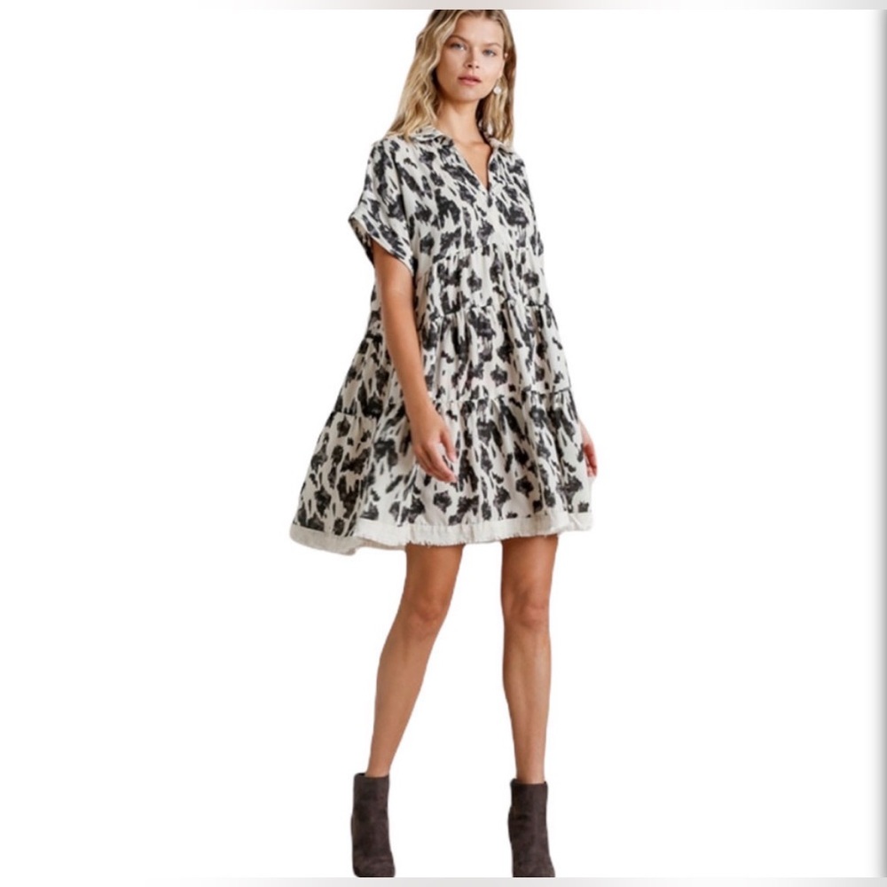 Umgee Size M Short Sleeve Babydoll Animal Print Frayed Hem Dress